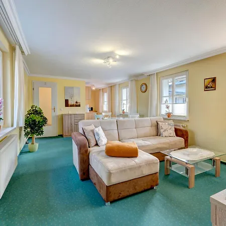 Helma Apartment *