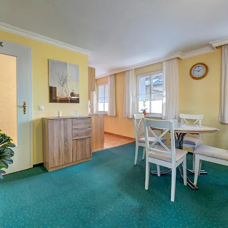 Helma Apartment